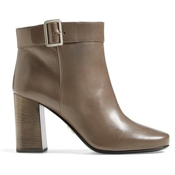 Prada Gray Leather Block Heel Ankle Boots Size 39 NIB $950 Italy Women's SqrToe - Picture 10 of 10